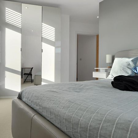 לונדון Modern And Spacious Penthouse Apartment In Putney With Free Parking מראה חיצוני תמונה