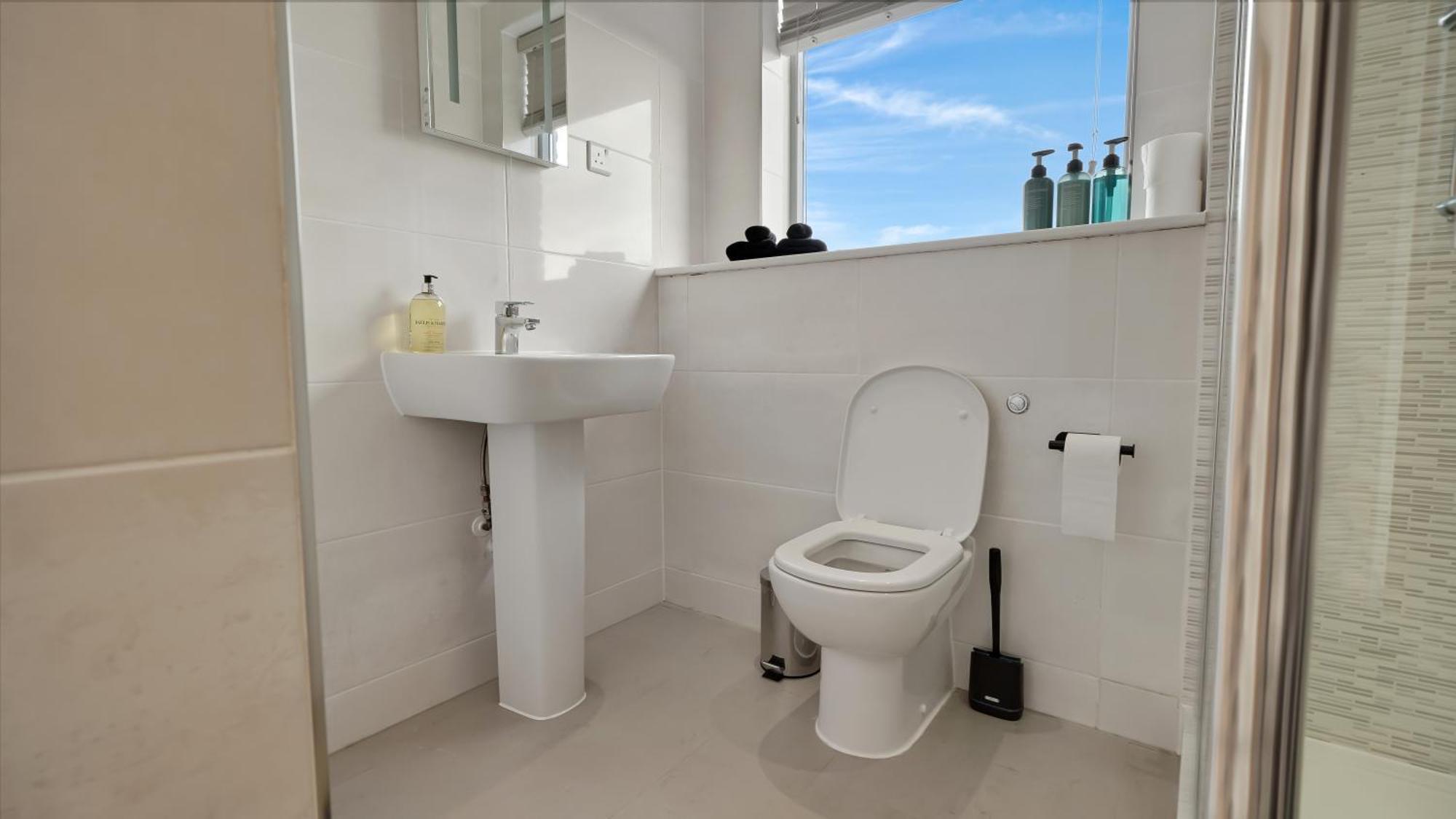 לונדון Modern And Spacious Penthouse Apartment In Putney With Free Parking מראה חיצוני תמונה